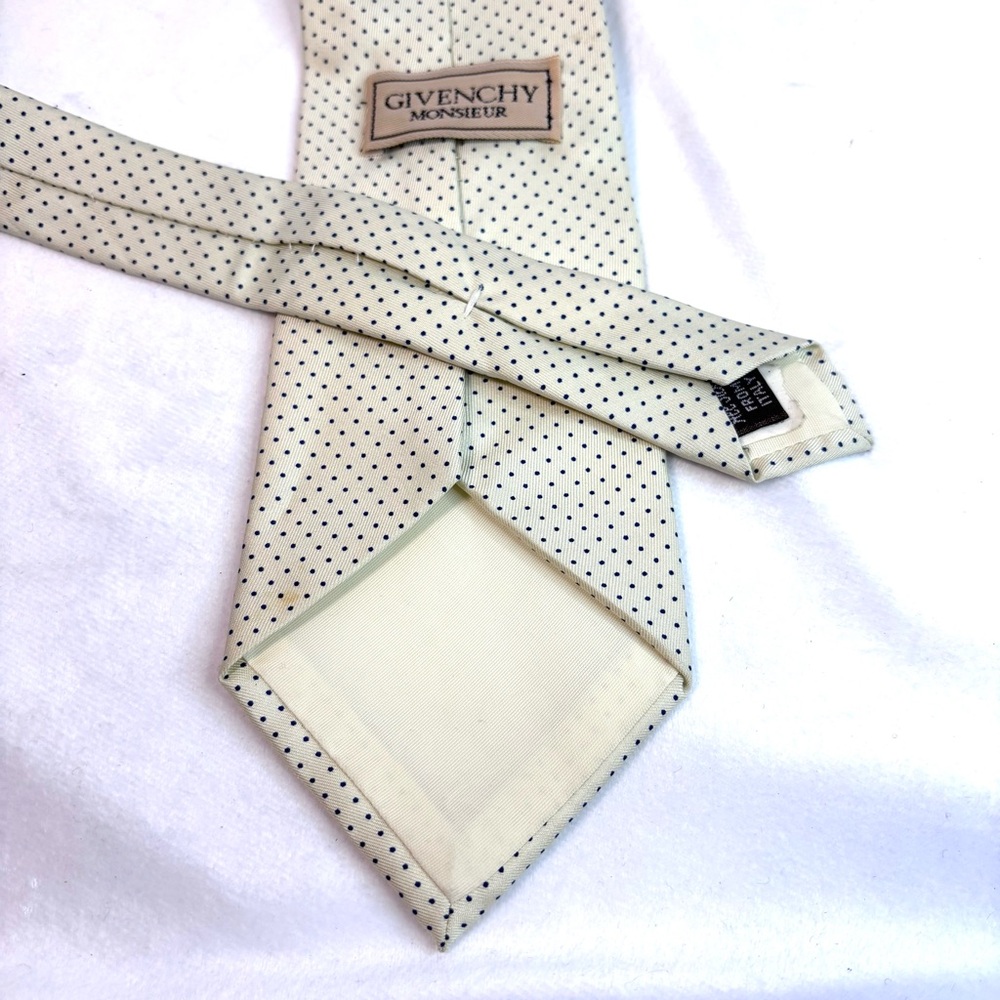 Vintage Givenchy Monsieur Handsome Silk Tie - Winter White w/ Navy Polka Dots - Picture 3 of 9
